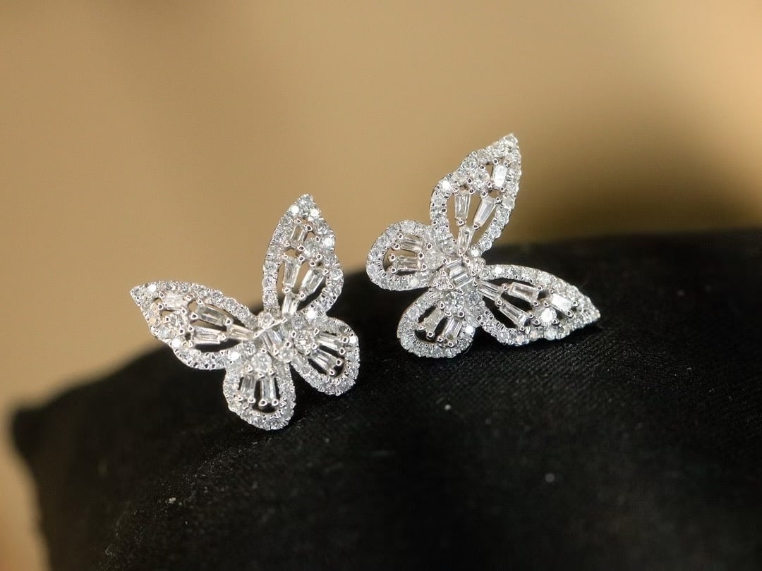 14k Gold 0.66 Ct Natural H Diamond & Butterfly Earrings - 2