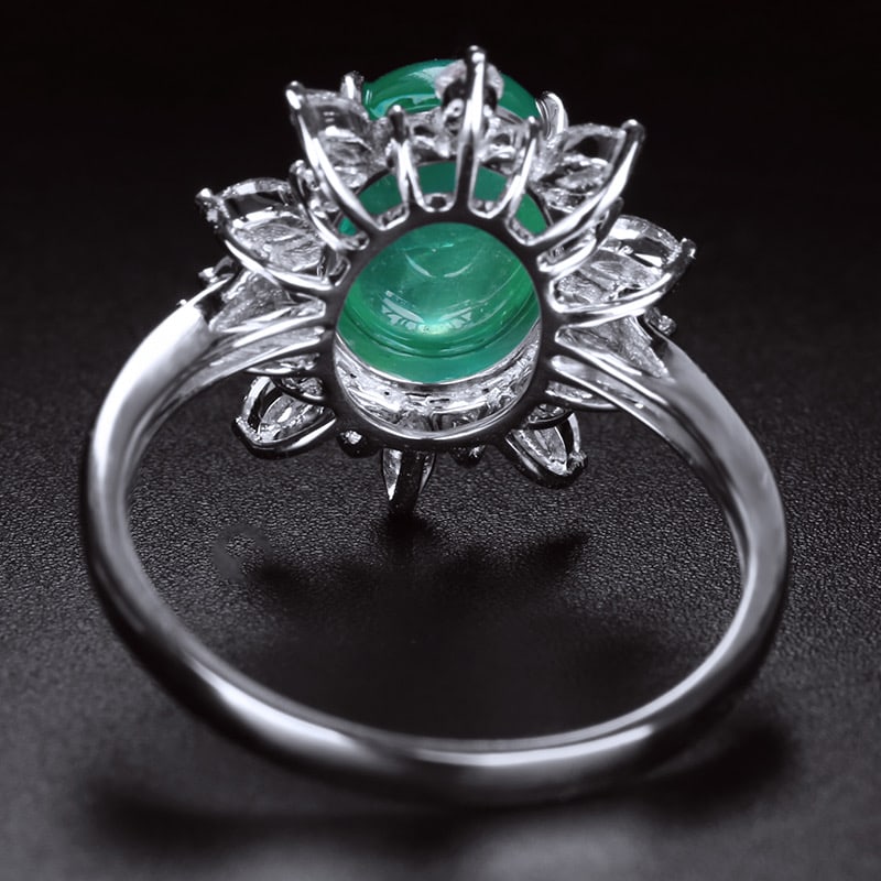 14k Gold 2.6 Ct Natural Emerald & Diamond Ring - 4