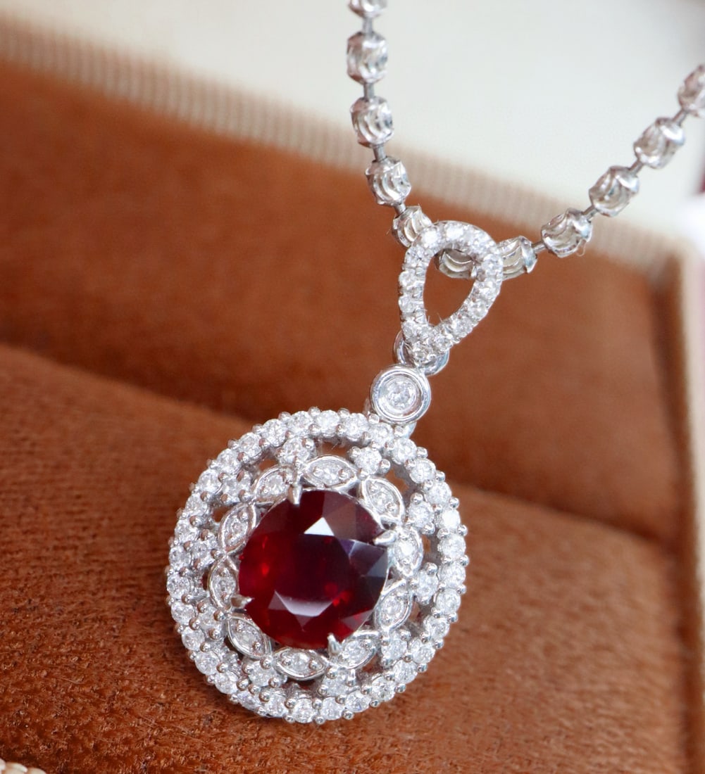 14k Gold 1.39 Ctw Natural Ruby & Diamond Pendant( Without Chain ): Ref:231034388 // gold content:14k gold // main gemstone:ruby // shape:oval // carat weight:1. 10ct // color:pigeonblood red // treatment:natural // // adjacent gemstone 2 : diamond // shape:round // c