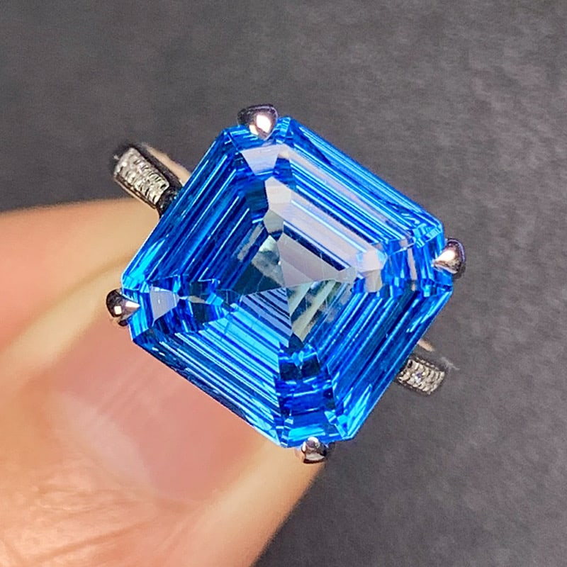 14k Gold 8.65 Ct Natural Topaz & Diamond Ring - 3