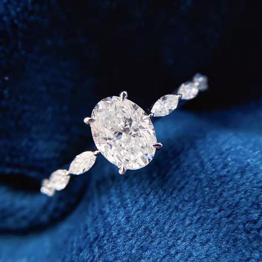 Gia Certified 14k Gold 0.80 Ct Natural G Vs2 Oval Diamond Ring: Ref:231034426 // gold content:14k gold // ring size:7. 25us // // main gemstone:diamond // certified:gia // shape:oval // carat weight:0. 80ct // clarity grade:vs2 // color:g // treatment:natural //