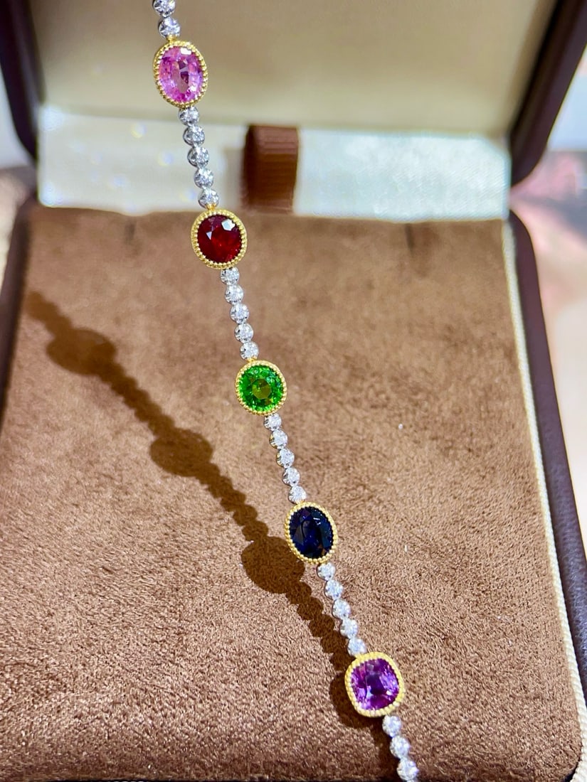 14k Gold 4.43 Ctw Natural Sapphire & Ruby & Tsavorite & Diamond Bracelet: Ref:231034431 // gold content:14k gold // main gemstone:sapphire & ruby & tsavorite // shape:oval // carat weight:4. 20ct // color:color // treatment:natural // // adjacent gemstone 2 : diamond //