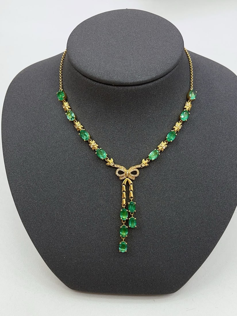 14k Gold 6.00 Ct Natural Emerald & Diamond & Sapphire Necklace - 2