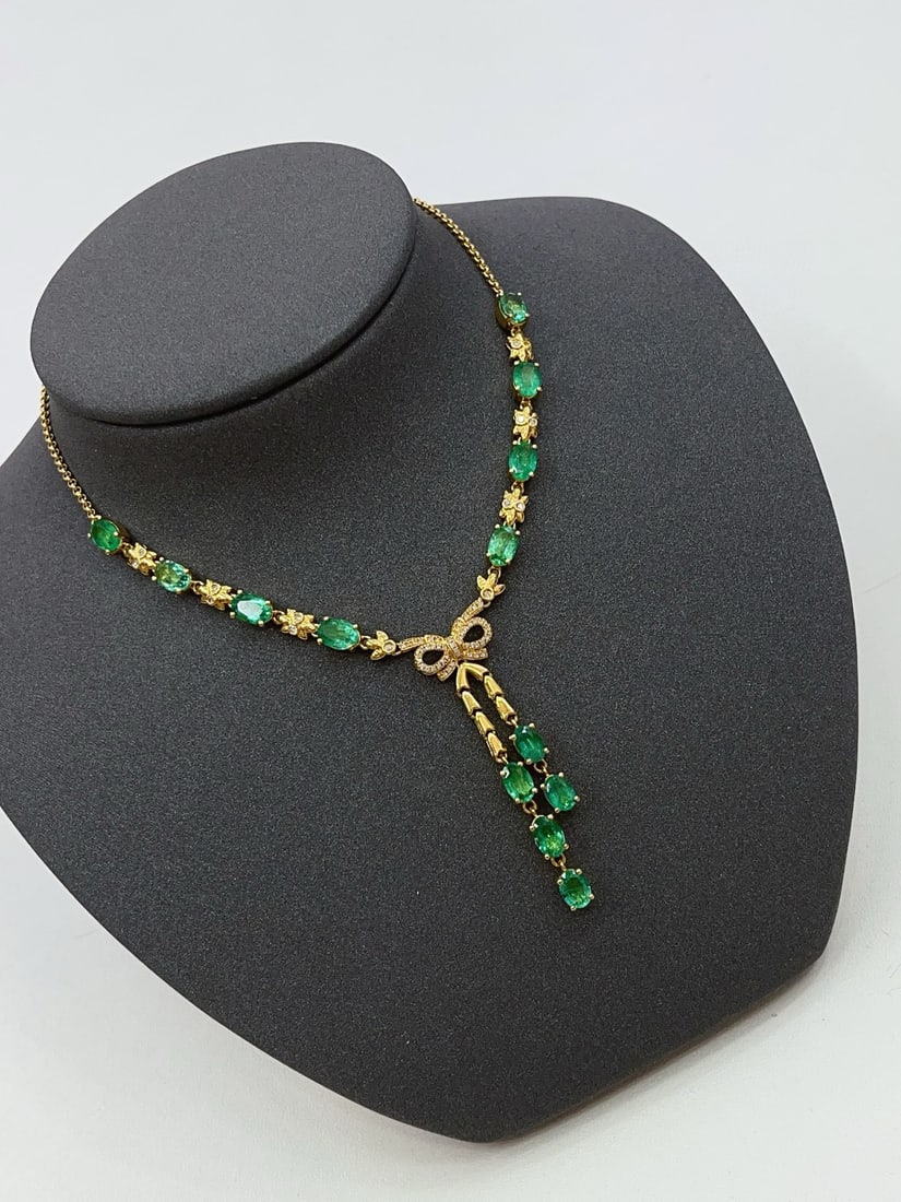 14k Gold 6.00 Ct Natural Emerald & Diamond & Sapphire Necklace - 3
