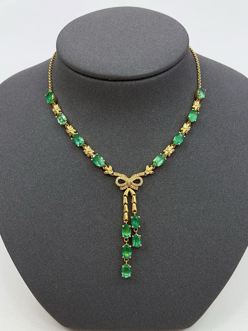 14k Gold 6.00 Ct Natural Emerald & Diamond & Sapphire Necklace - 4