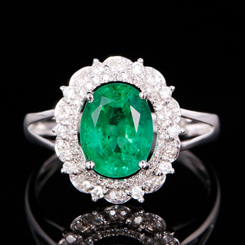 14k Gold 2.01 Ctw Vivid Green Natural Emerald & Diamond Ring: Ref:231034434 // gold content:14k gold // ring size:7. 25us // // main gemstone:emerald // shape:oval // carat weight:1. 75ct // color:vivid green // treatment:natural // // adjacent gemstone 2 :