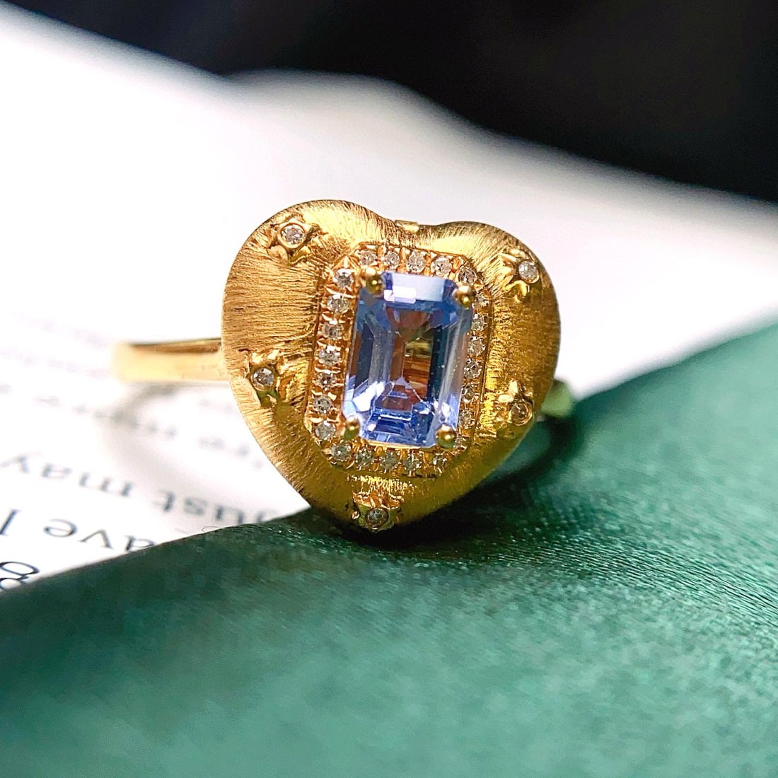 14k Gold 0.85 Ct Natural Sapphire & Diamond Ring/pendant( Without Chain ): Ref:231034437 // gold content:14k gold // ring size:7. 25us // // main gemstone:sapphire // shape:octagonal // carat weight:0. 85ct // color:blue // treatment:natural // // adjacent gemstone 2 :