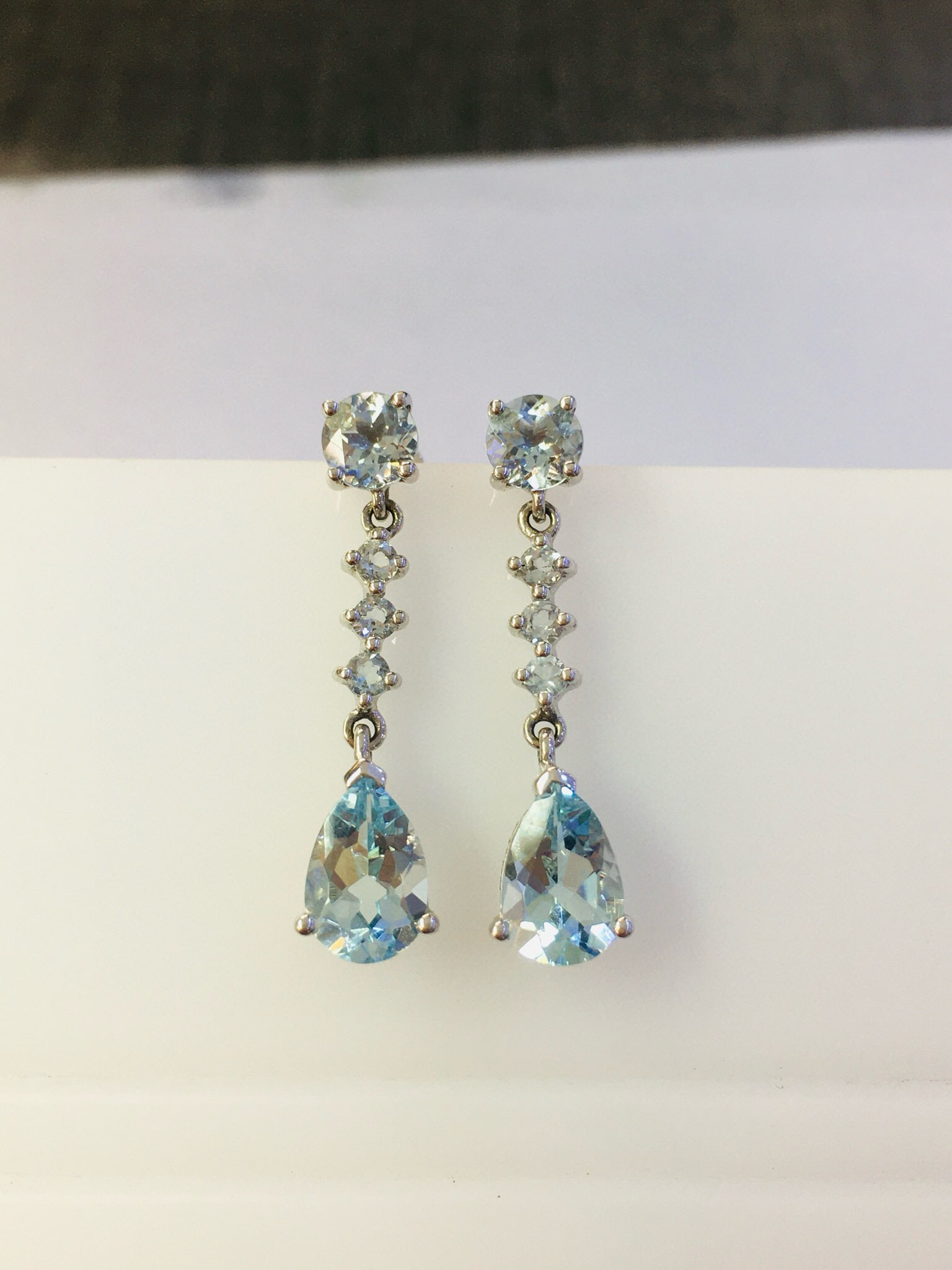 14k Gold 2.41 Ct Natural Aquamarine Earrings - 5