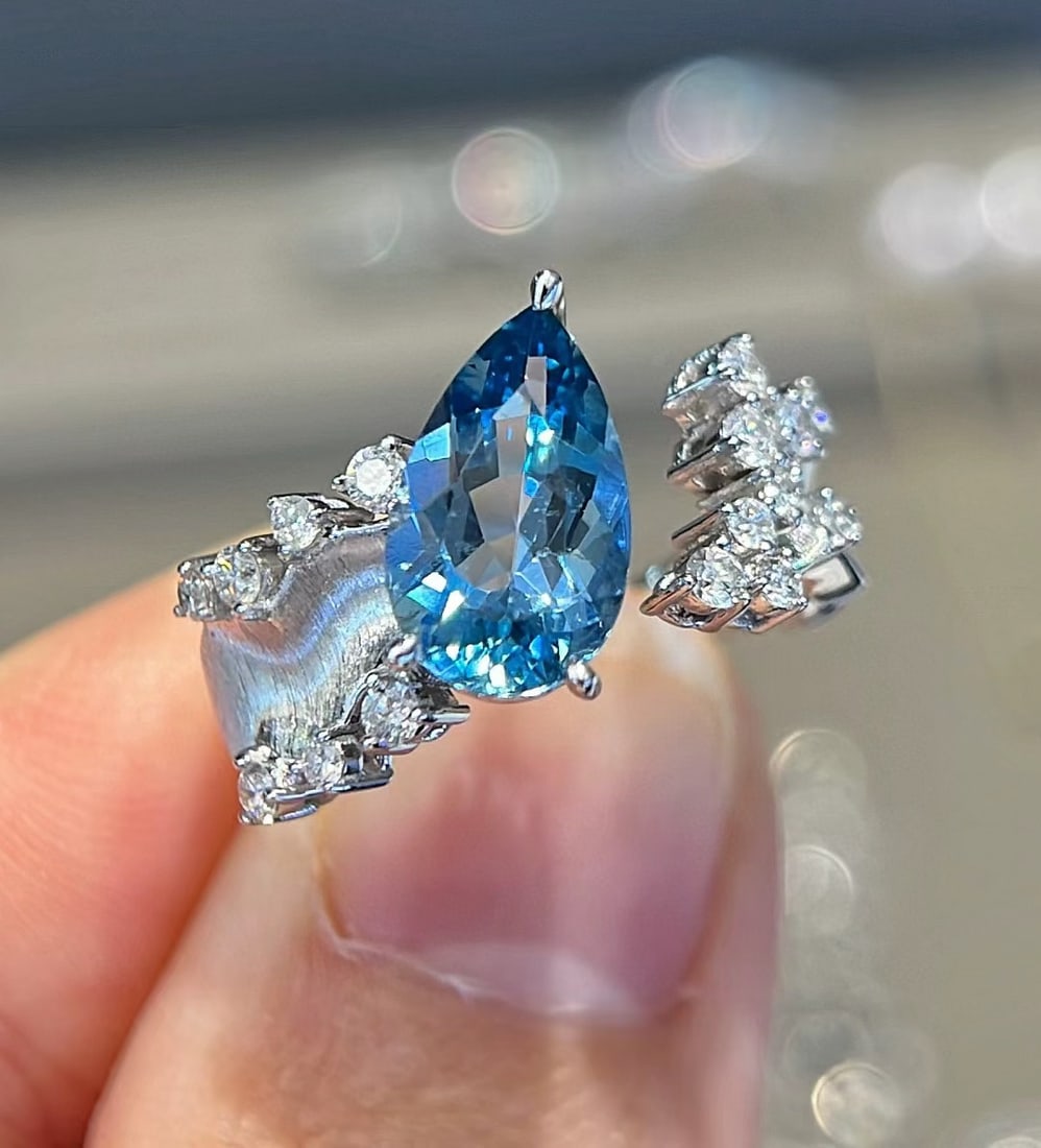 14k Gold 2.18 Ctw Natural Aquamarine & Diamond Ring - 3