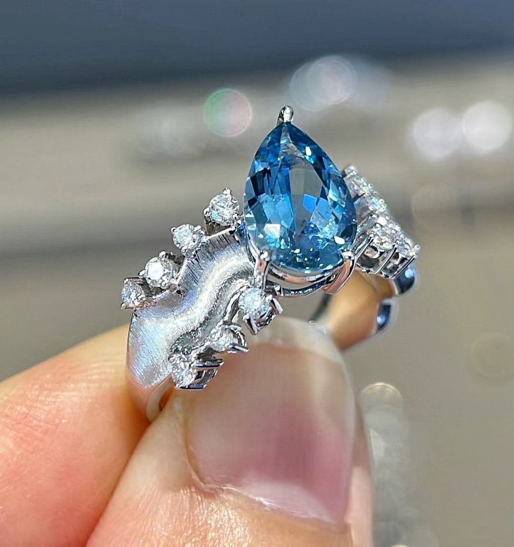 14k Gold 2.18 Ctw Natural Aquamarine & Diamond Ring - 4