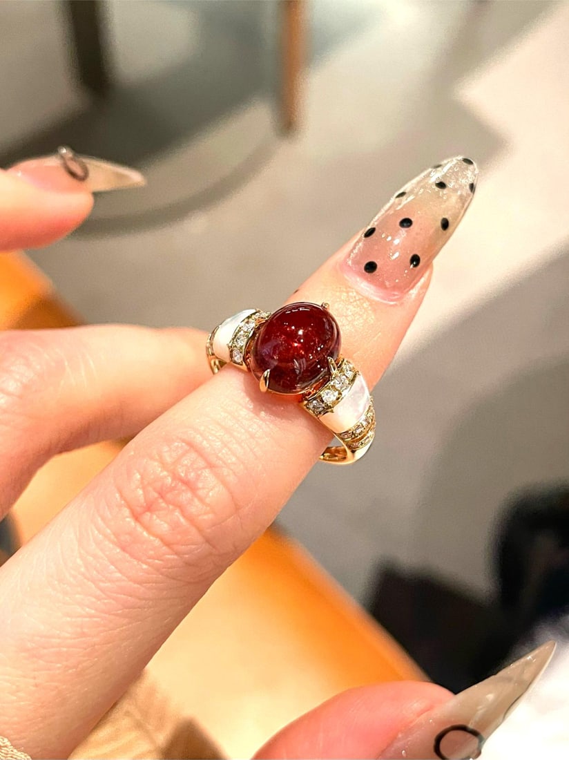 14k Gold 3.1 Ct Natural Tourmaline & Diamond Ring: Ref:231034443 // gold content:14k gold // ring size:7. 25us // // main gemstone:tourmaline // shape:oval // carat weight:3. 1ct // color:red // treatment:natural // // adjacent gemstone 2 : diamond