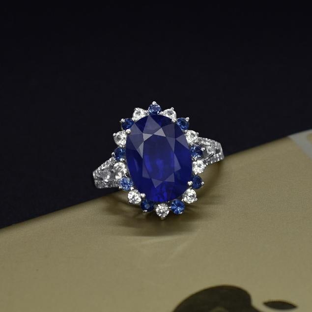 14k Gold 5.34 Ctw Natural Sapphire & Diamond & Sapphire Ring - 3