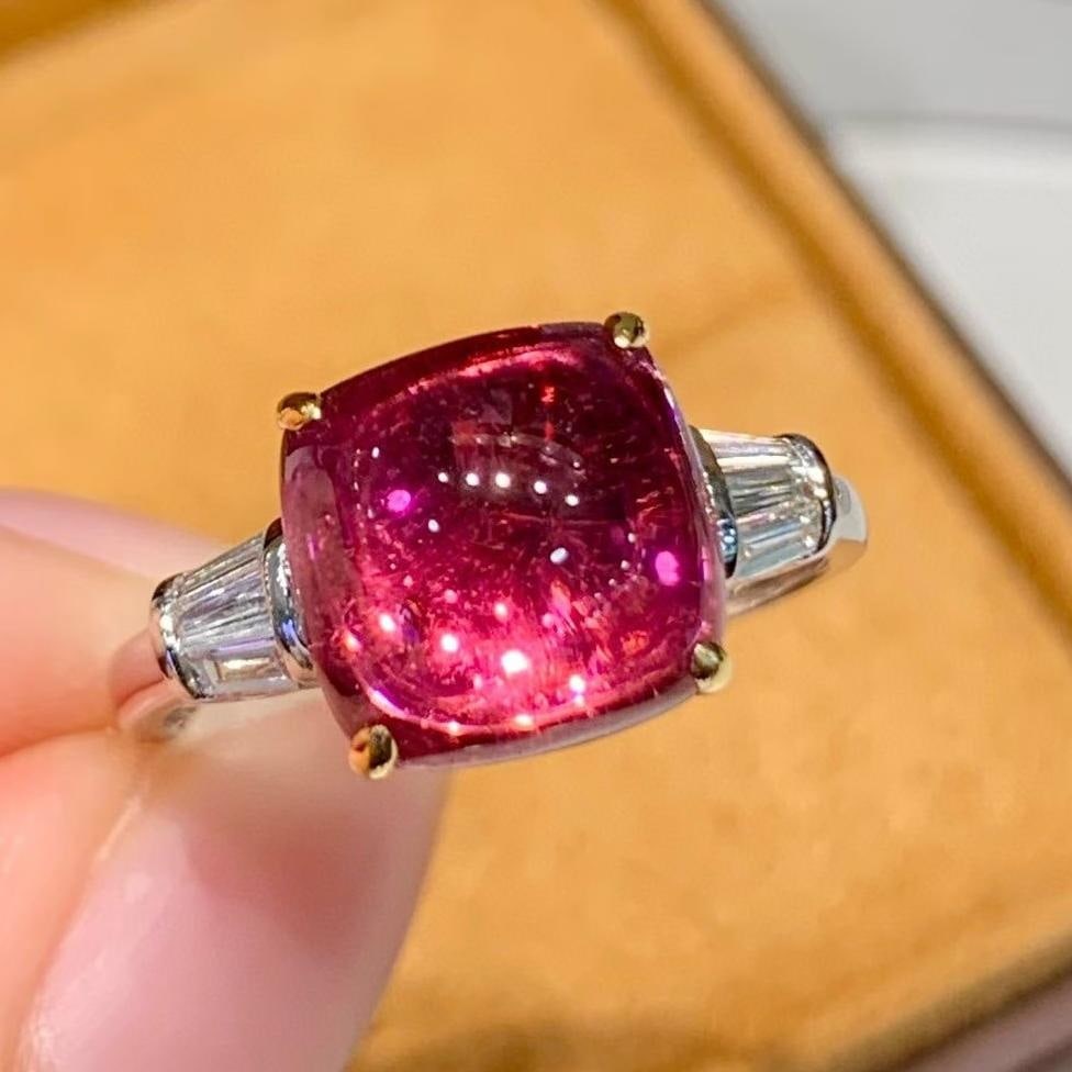14k Gold 4.8 Ct Natural Tourmaline & Diamond Ring: Ref:231035021 // gold content:14k gold // ring size:7. 25us // // main gemstone:tourmaline // shape:suger-loaf // carat weight:4. 8ct // color:rubellite // treatment:natural // // adjacent gemstone 2
