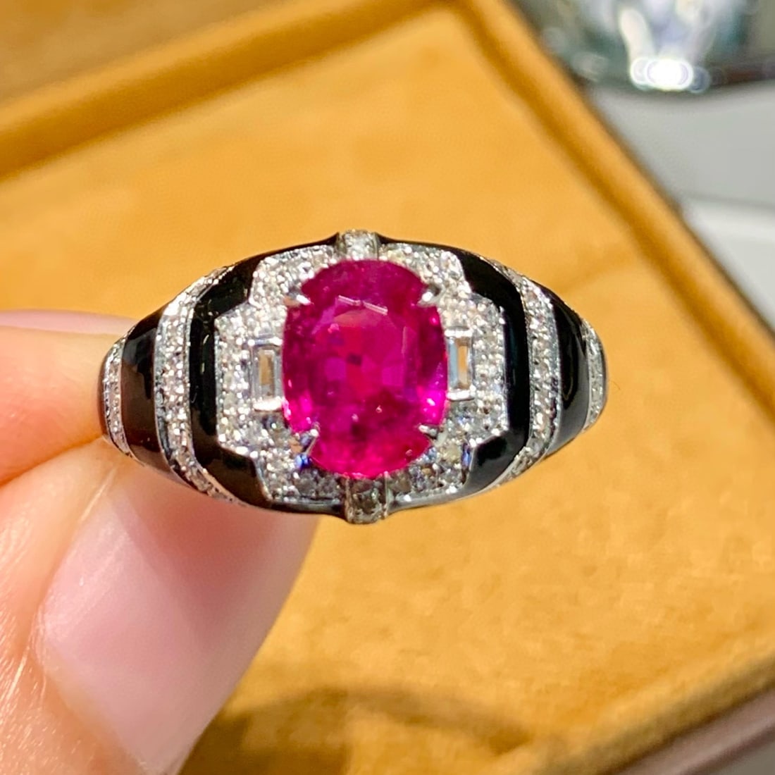 14k Gold 1.3 Ct Natural Ruby & Diamond Ring - 6