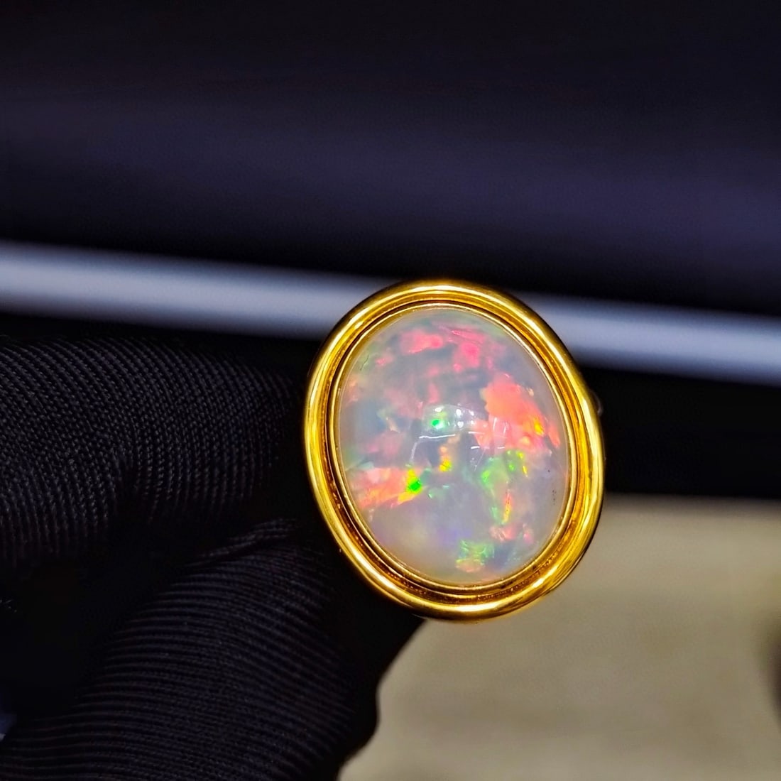 14k Gold 6.55 Ct Natural Opal Ring - 4