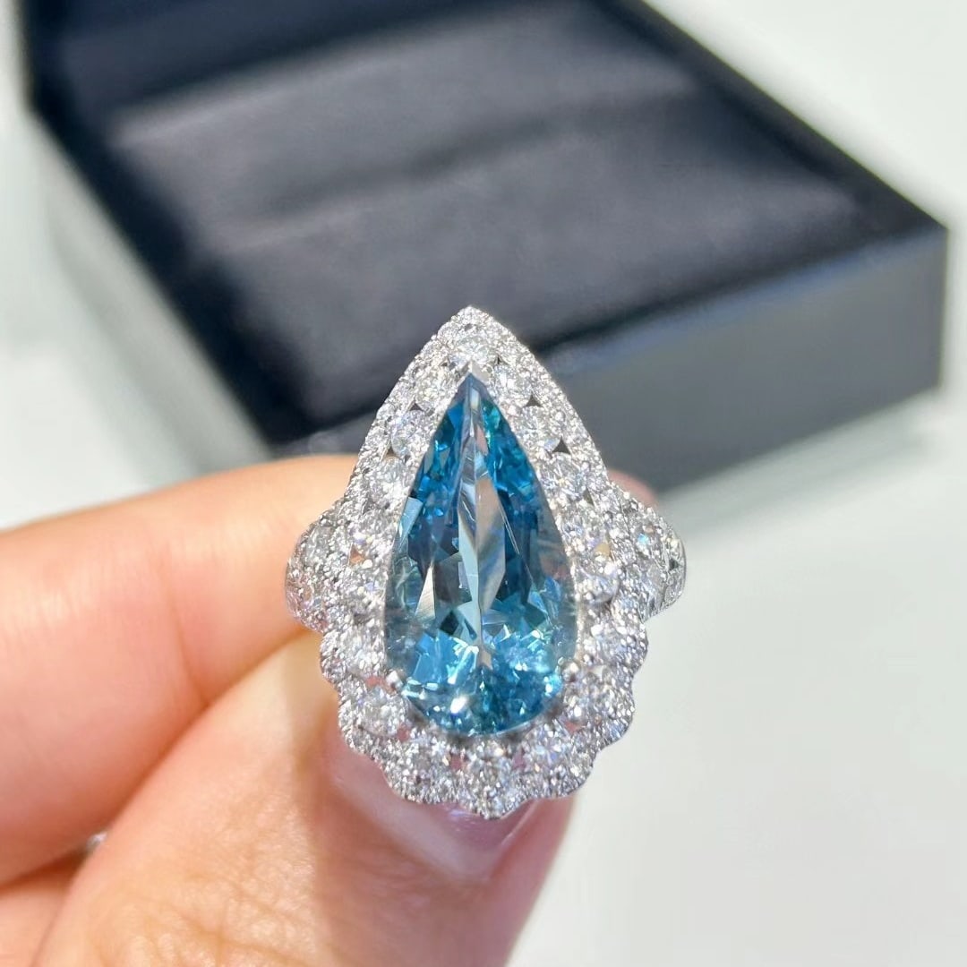 14k Gold 5.78 Ctw Natural Aquamarine & Diamond Ring - 2