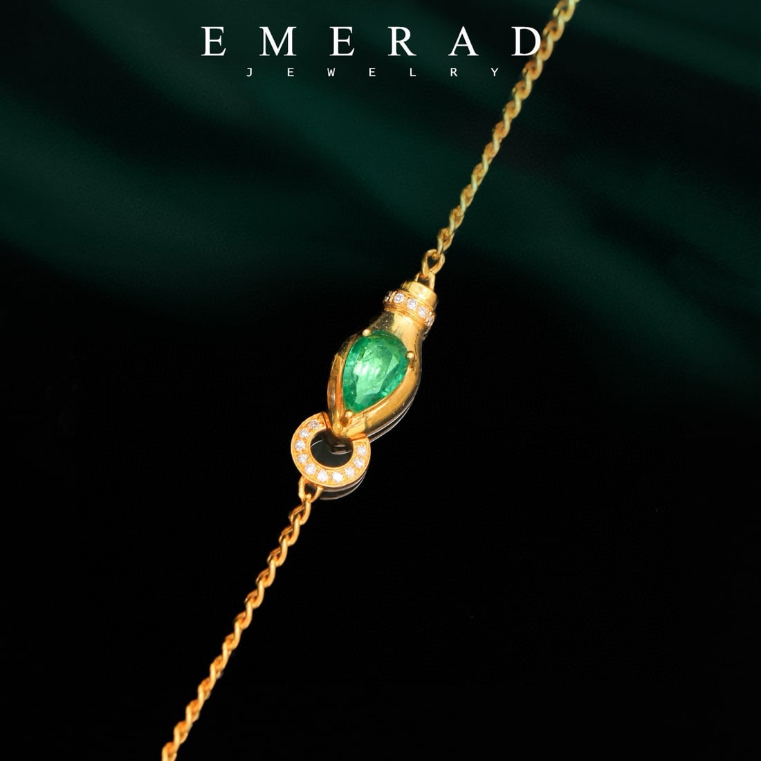 14k Gold 0.75 Ct Natural Emerald & Diamond Bracelet: Ref:231035095 // gold content:14k gold // main gemstone:emerald // shape:pear // carat weight:0. 75ct // color:green // treatment:natural // // adjacent gemstone 2 : diamond // number of stones:15 //