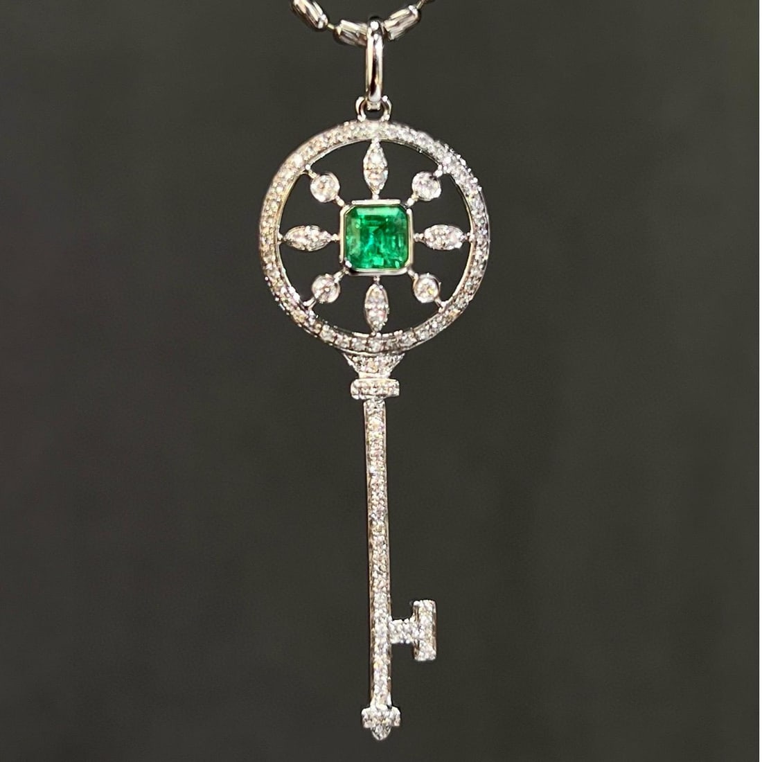 14k Gold 1.08 Ctw Natural Emerald & Diamond Pendant( Without Chain ): Ref:231035116 // gold content:14k gold // main gemstone:emerald // shape:octagonal // carat weight:0. 7ct // color:green // treatment:natural // // adjacent gemstone 2 : diamond // shape:round //