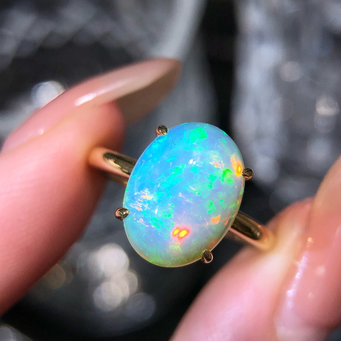 14k Gold 2.66 Ct Natural Opal Ring: Ref:231035123 // gold content:14k gold // ring size:7. 25us // // main gemstone:opal // shape:oval // carat weight:2. 66ct // color:color // treatment:natural // Low Estimate: 2400 Condition: New High