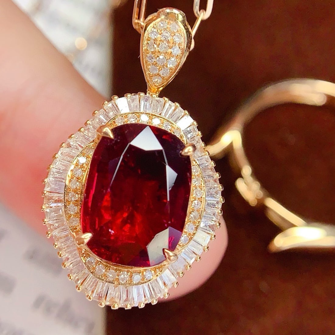 14k Gold 3.5 Ct Natural Tourmaline & Diamond Ring/pendant( Without Chain ): Ref:231035126 // gold content:14k gold // ring size:7. 25us // // main gemstone:tourmaline // shape:cushion // carat weight:3. 5ct // color:red // treatment:natural // // adjacent gemstone 2 : diamond