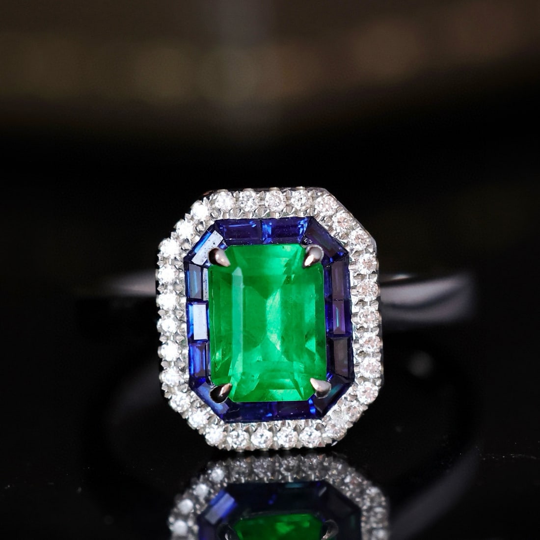 14k Gold 1.33 Ctw Natural Emerald & Diamond Ring: Ref:231035145 // gold content:14k gold // ring size:7. 25us // // main gemstone:emerald // shape:emerald // carat weight:1. 18ct // color:green // treatment:natural // // adjacent gemstone 2 :