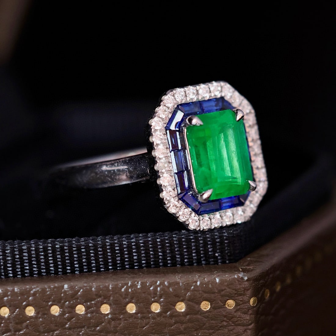 14k Gold 1.33 Ctw Natural Emerald & Diamond Ring - 4