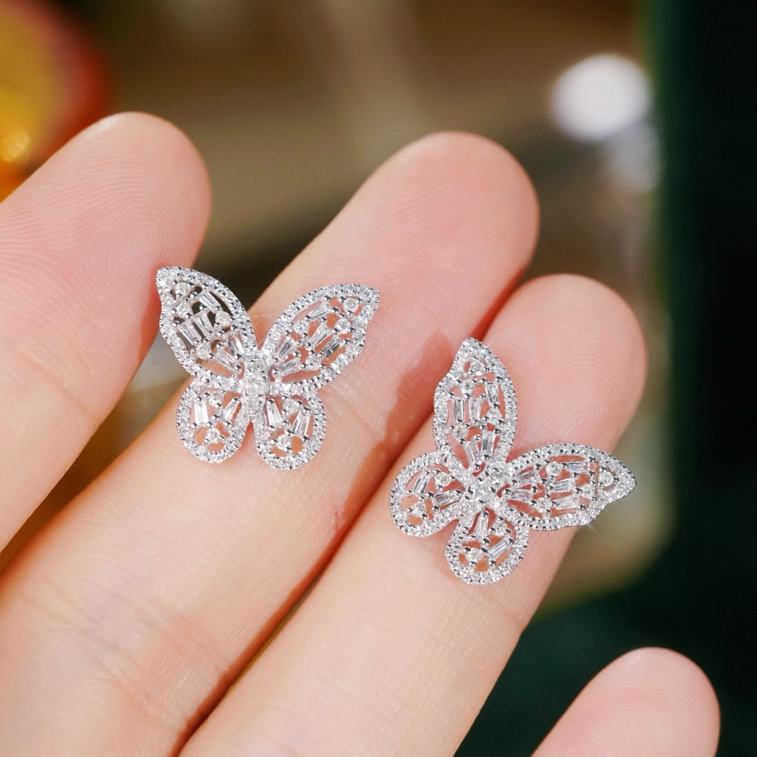 14k Gold 0.70 Ct Natural H Diamond & Butterfly Earrings - 6