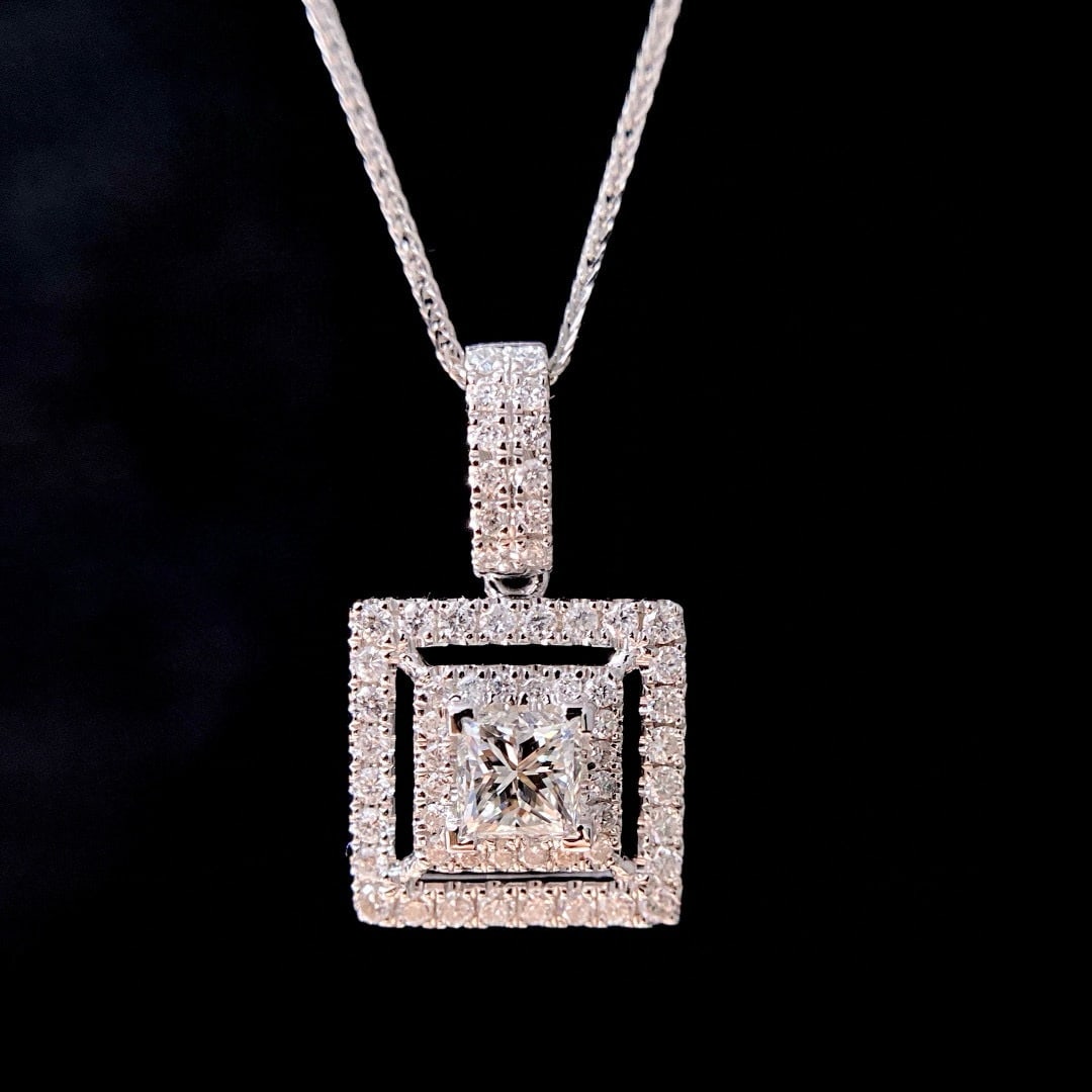 14k Gold 0.3 Ct Natural H Diamond Necklace: Ref:231035188 // gold content:14k gold // main gemstone:diamond // shape:princess // carat weight:0. 3ct // clarity grade:vs-si // color:h // treatment:natural // // adjacent gemstone 2 : diamond //