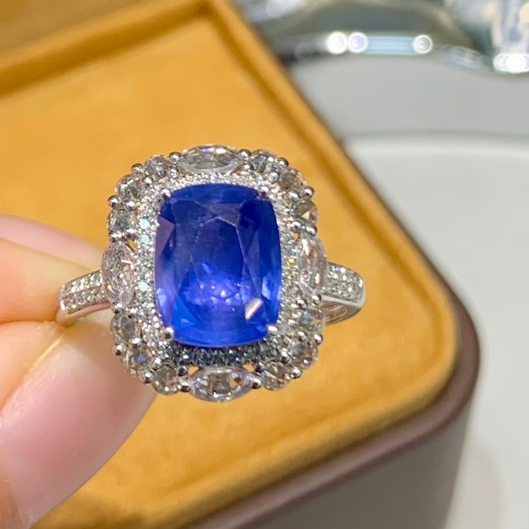 14k Gold 3.1 Ct Natural Sapphire & Diamond Ring - 5