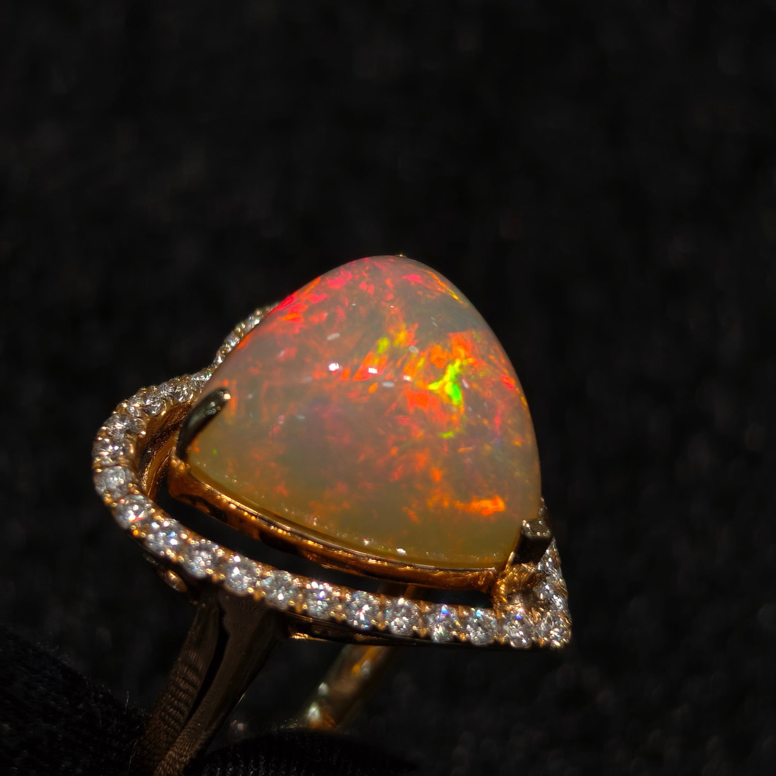14k Gold 7.08 Ctw Natural Opal & Diamond Ring - 3