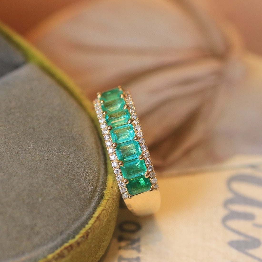 14k Gold 2.04 Ctw Natural Emerald & Diamond Ring - 5
