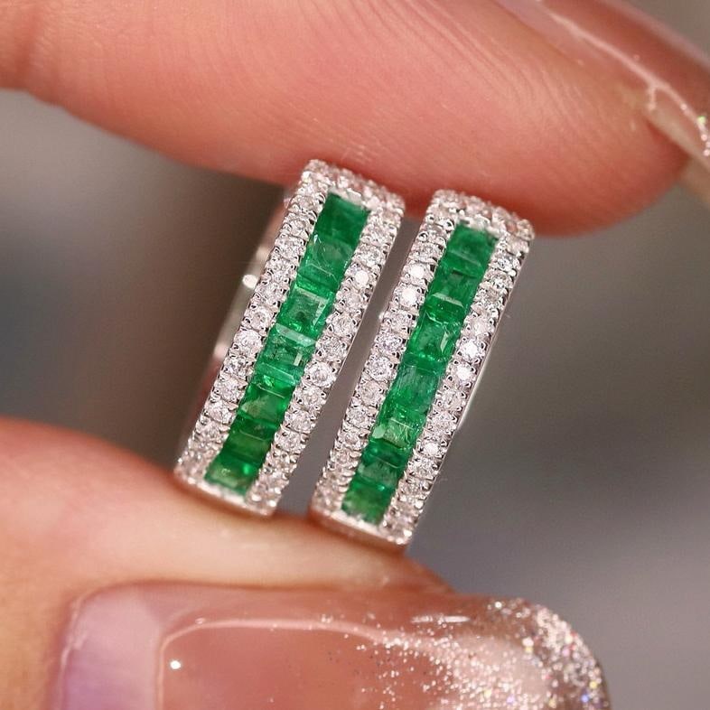14k Gold 0.7 Ctw Natural Emerald & Diamond Earrings: Ref:231035258 // gold content:14k gold // main gemstone:emerald // shape:princess // carat weight:0. 5ct // color:green // treatment:natural // // adjacent gemstone 2 : diamond // shape:round // carat