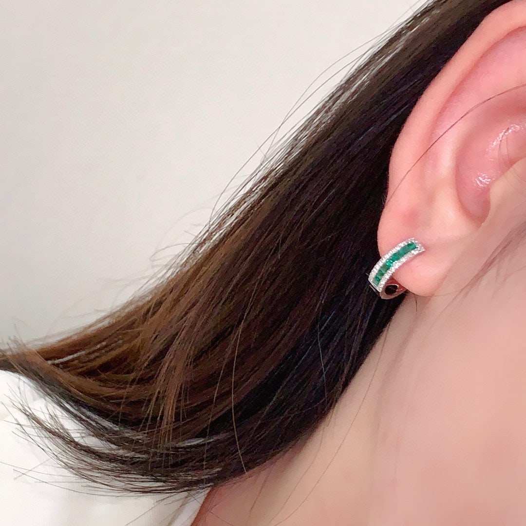 14k Gold 0.7 Ctw Natural Emerald & Diamond Earrings - 4