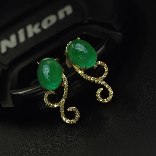 14k Gold 3.22 Ctw Natural Emerald & Diamond Earrings: Ref:231036005 // gold content:14k gold // main gemstone:emerald // shape:oval // carat weight:3. 05ct // color:green // treatment:natural // // adjacent gemstone 2 : diamond // shape:round // carat we