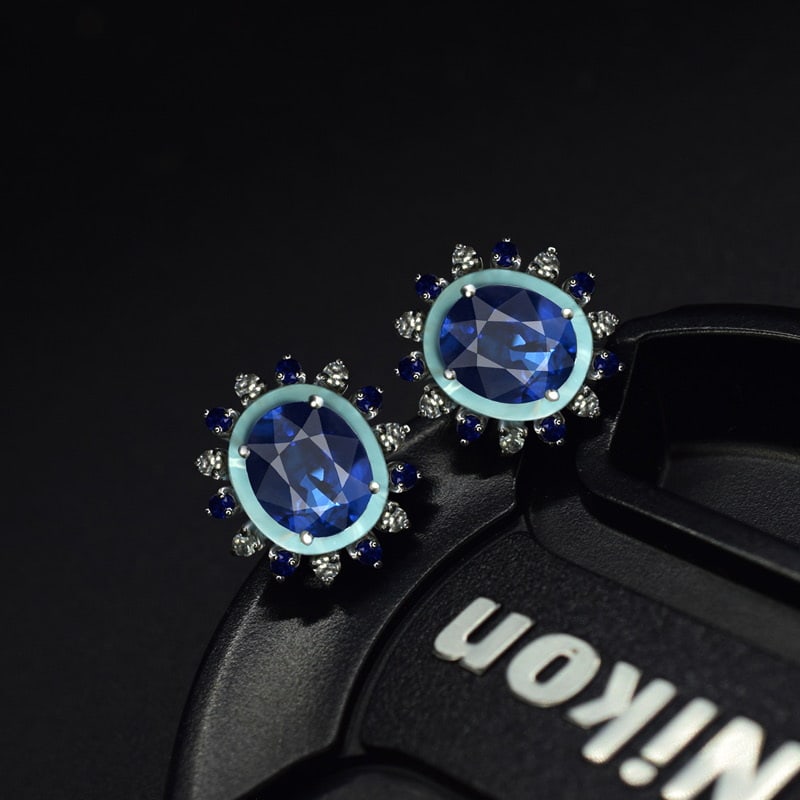 14k Gold 2.89 Ctw Natural Sapphire & Sapphire Earrings: Ref:231036008 // gold content:14k gold // main gemstone:sapphire // shape:oval // carat weight:2. 60ct // color:blue // treatment:natural // // adjacent gemstone 2 : sapphire // shape:round // carat