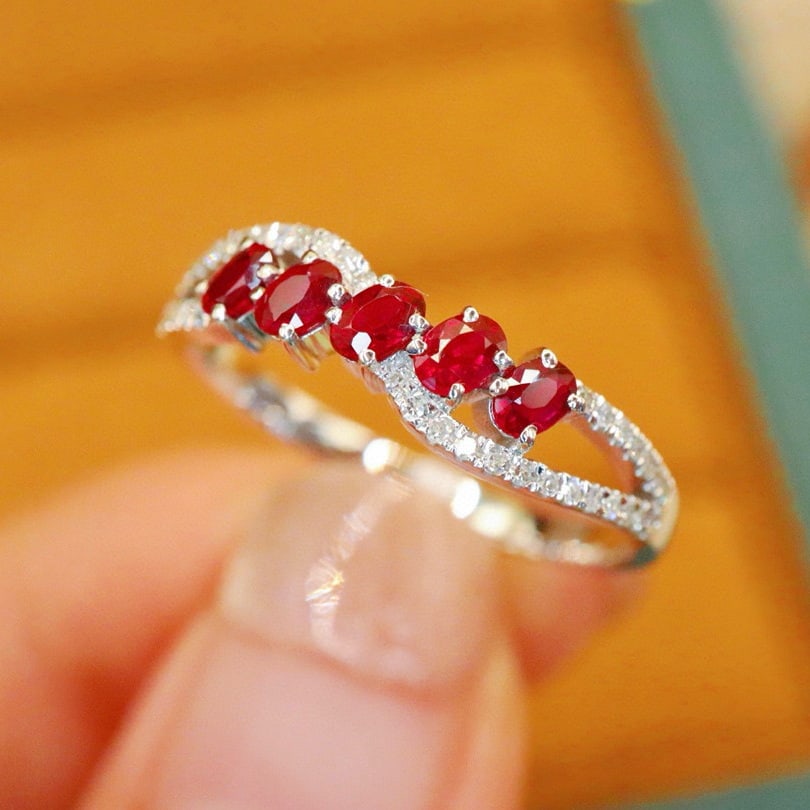 14k Gold 0.62 Ctw Natural Ruby & Diamond Ring - 6