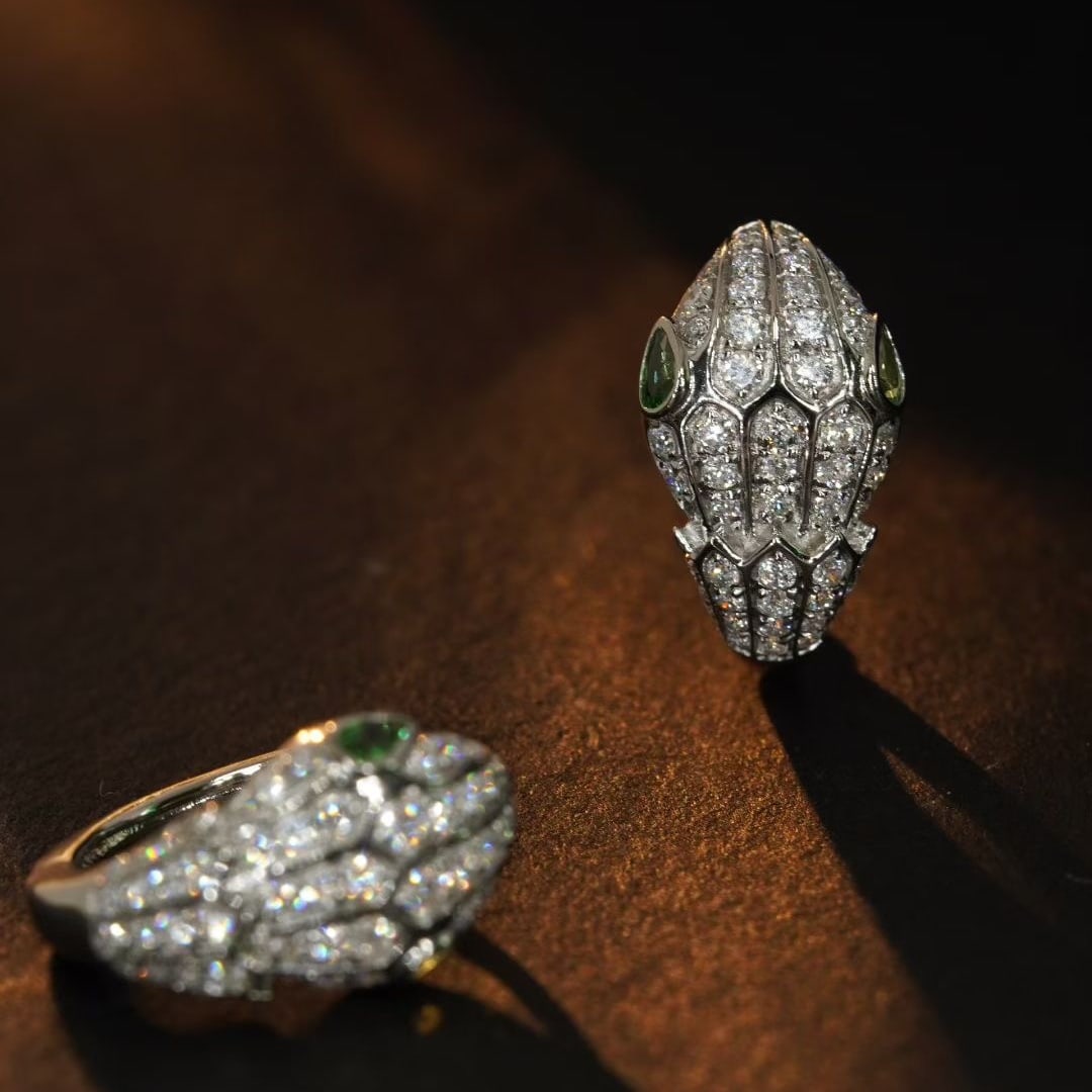 14k Gold 0.96 Ctw Natural Tsavorite & Diamond Earrings - 5