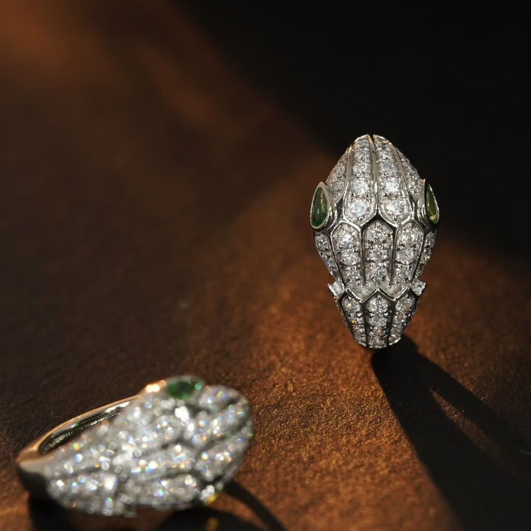 14k Gold 0.96 Ctw Natural Tsavorite & Diamond Earrings - 6