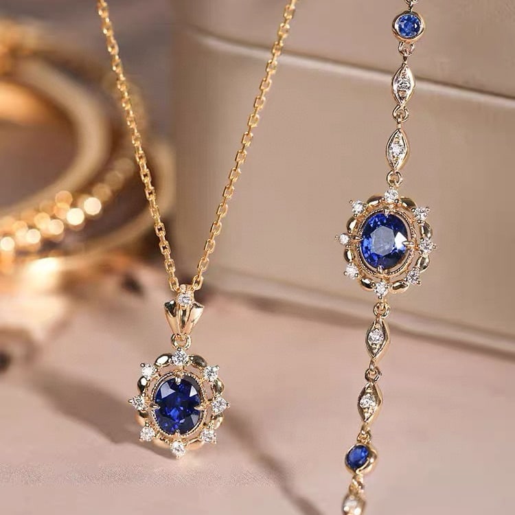14k Gold 4.4 Ctw Natural Sapphire & Diamond Jewelry Set: Ref:231036024 // gold content:14k gold // earrings // main gemstone:sapphire // shape:oval // carat weight:2ct // color:blue // treatment:natural // // adjacent gemstone 2 : diamond // shape:round //