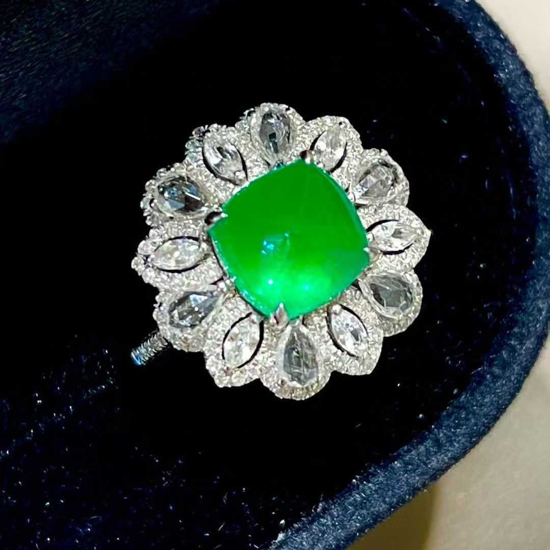 14k Gold 2 Ct Vivid Green Natural Emerald & Diamond & Sapphire Ring - 3