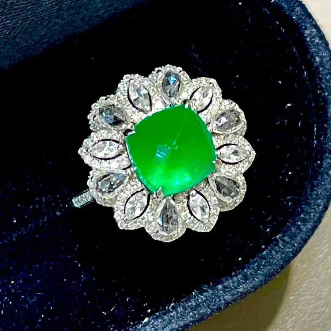 14k Gold 2 Ct Vivid Green Natural Emerald & Diamond & Sapphire Ring - 5