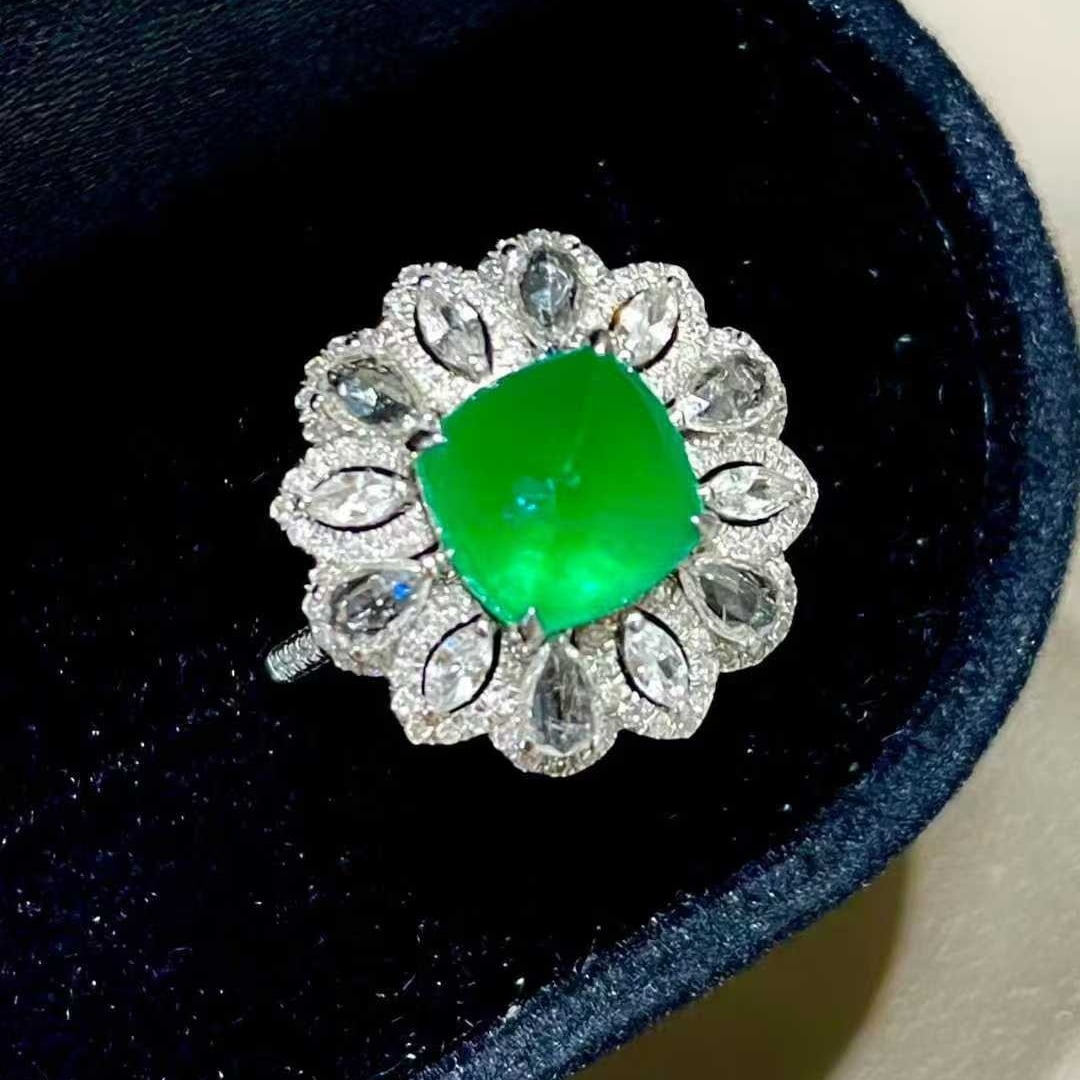 14k Gold 2 Ct Vivid Green Natural Emerald & Diamond & Sapphire Ring - 6