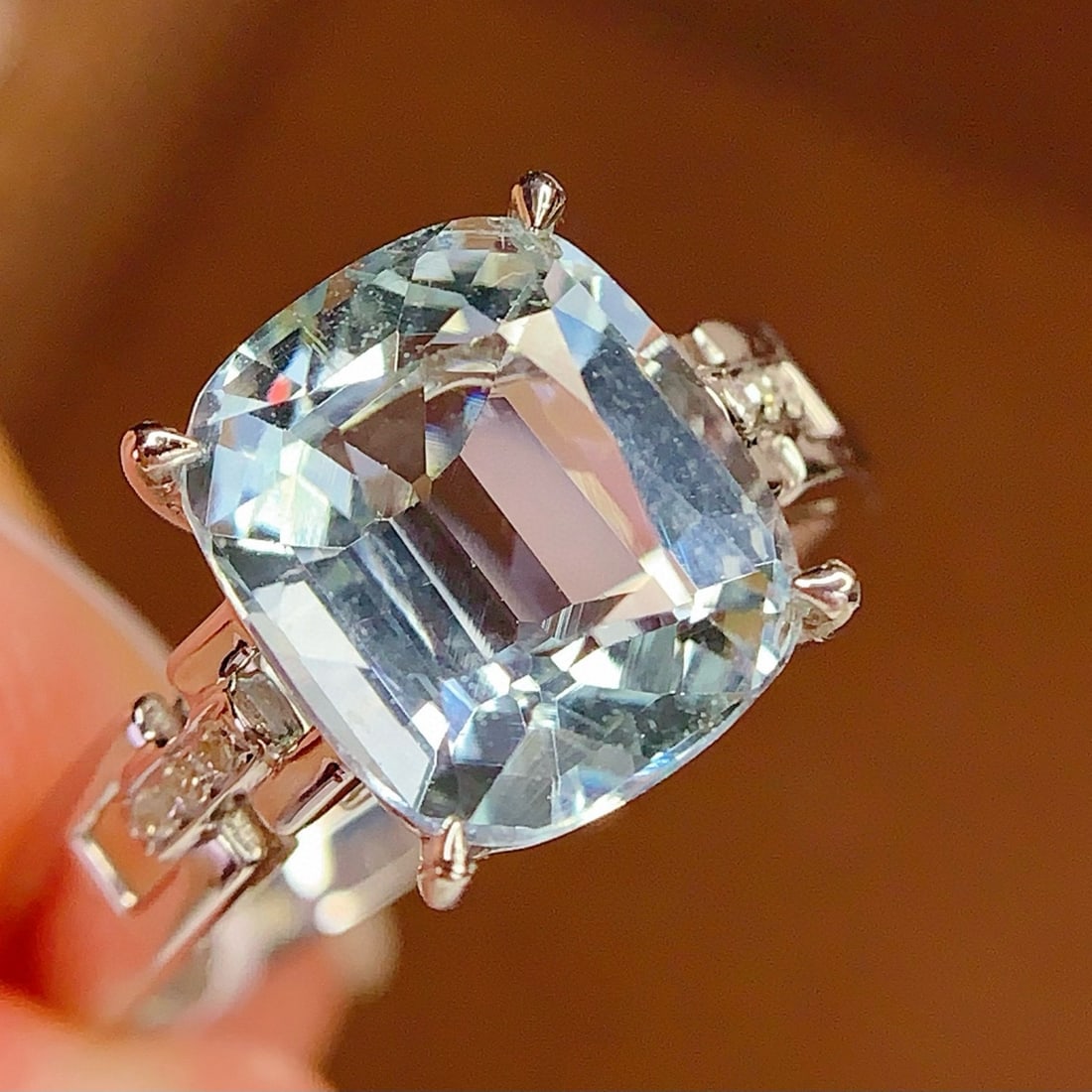 14k Gold 4.6 Ct Natural Aquamarine & Diamond Ring - 3