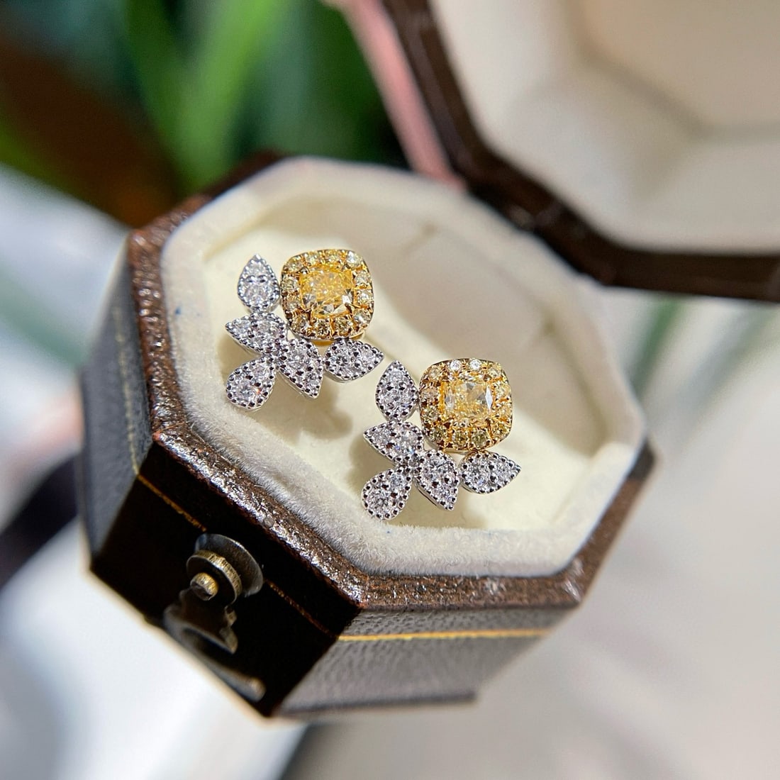 14k Gold 0.48 Ct Natural Color Diamond Earrings - 2