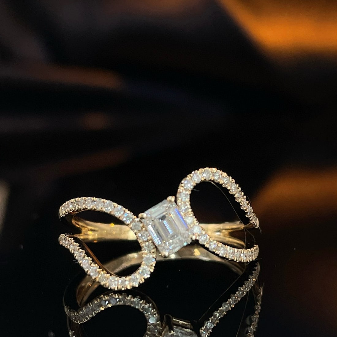 Gia Certified 14k Gold 0.50 Ctw Natural E Vs2 Emerald Diamond Ring: Ref:231036133 // gold content:14k gold // ring size:7. 25us // // main gemstone:diamond // certified:gia // shape:emerald // carat weight:0. 30ct // clarity grade:vs2 // color:e // treatment:natural /