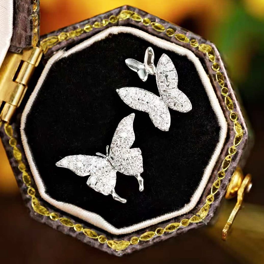 14k Gold 0.3 Ct Natural H Diamond & Butterfly Earrings: Ref:231036134 // gold content:14k gold // main gemstone:diamond // shape:round // carat weight:0. 3ct // clarity grade:vs-si // color:h // treatment:natural // cut grade:g // Condition: New High