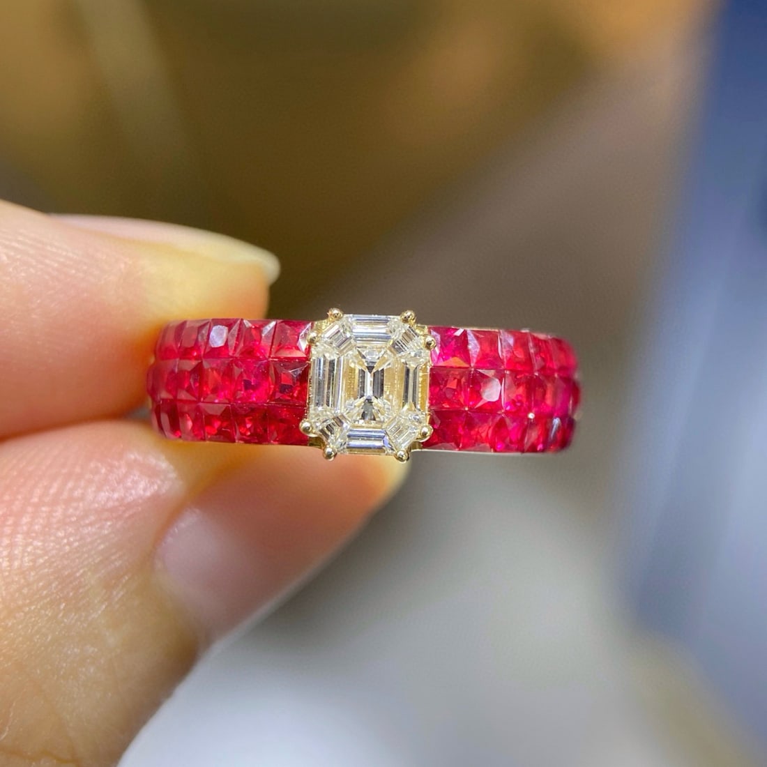 14k Gold 2.30 Ctw Natural Ruby & Diamond Ring: Ref:231036142 // gold content:14k gold // ring size:7. 25us // // main gemstone:ruby // shape:princess // carat weight:2. 02ct // color:red // treatment:natural // // adjacent gemstone 2 : diamond //
