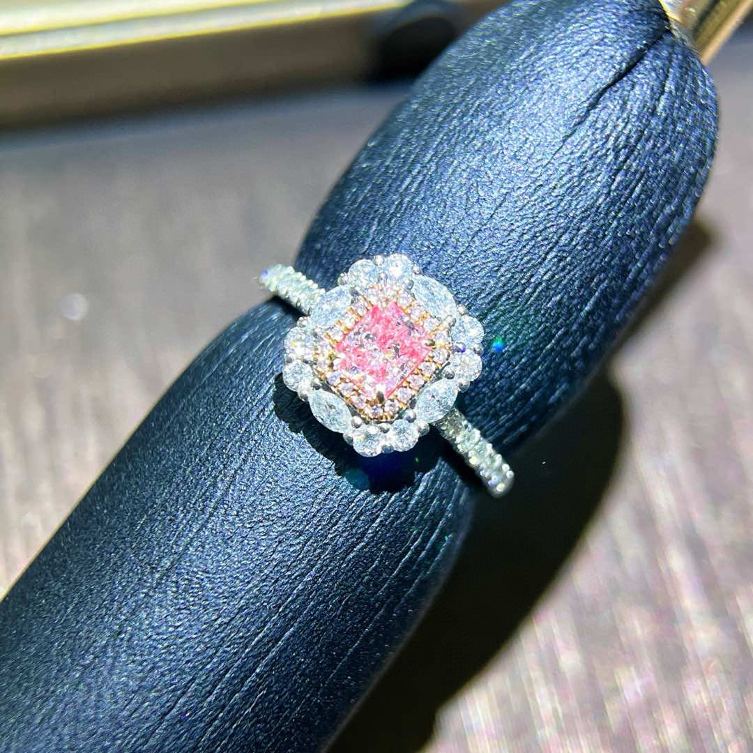14k Gold 0.5 Ct Natural Pink Diamond & Diamond Ring: Ref:231036179 // gold content:14k gold // ring size:7. 25us // // main gemstone:pink diamond // shape:radiant // carat weight:0. 5ct // color:pink // treatment:natural // // adjacent gemstone 2 :