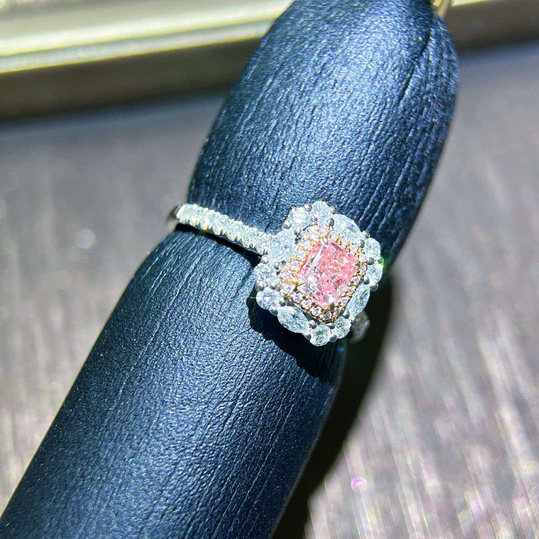 14k Gold 0.5 Ct Natural Pink Diamond & Diamond Ring - 3
