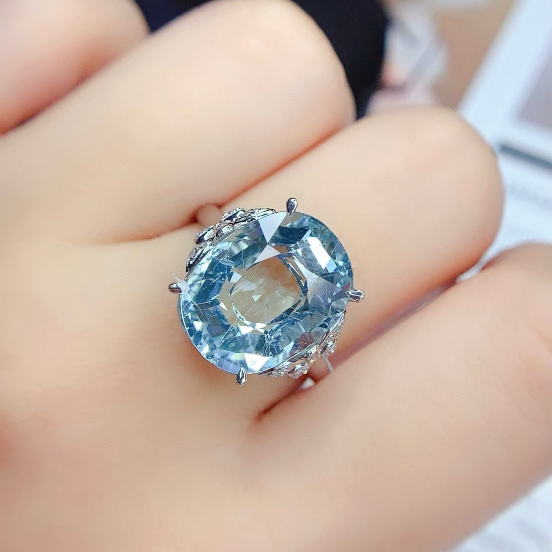 14k Gold 9.6 Ct Natural Aquamarine & Diamond Ring - 7